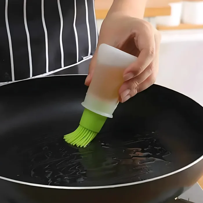 Silicone Oil Dispenser Bottle with Basting Brush – Squeeze and Spread Cooking Tool